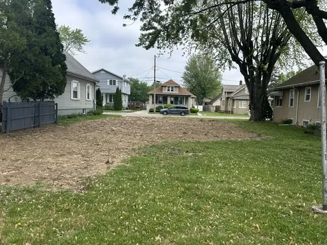 616 12TH Street Peru IL 61354