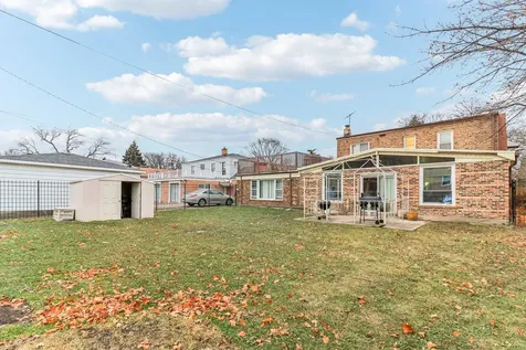 9226 South Harding Avenue Evergreen Park IL 60805