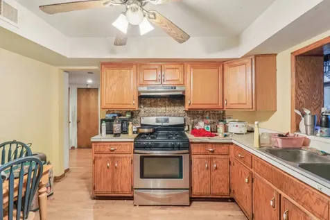 9226 South Harding Avenue Evergreen Park IL 60805