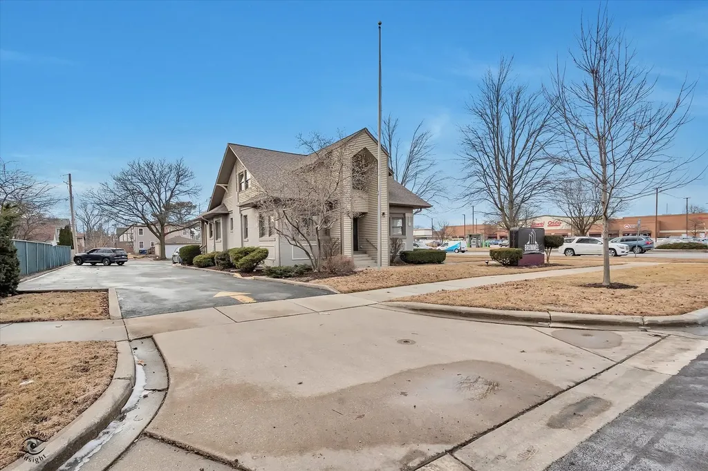 849 North Ellsworth Street Naperville IL 60563