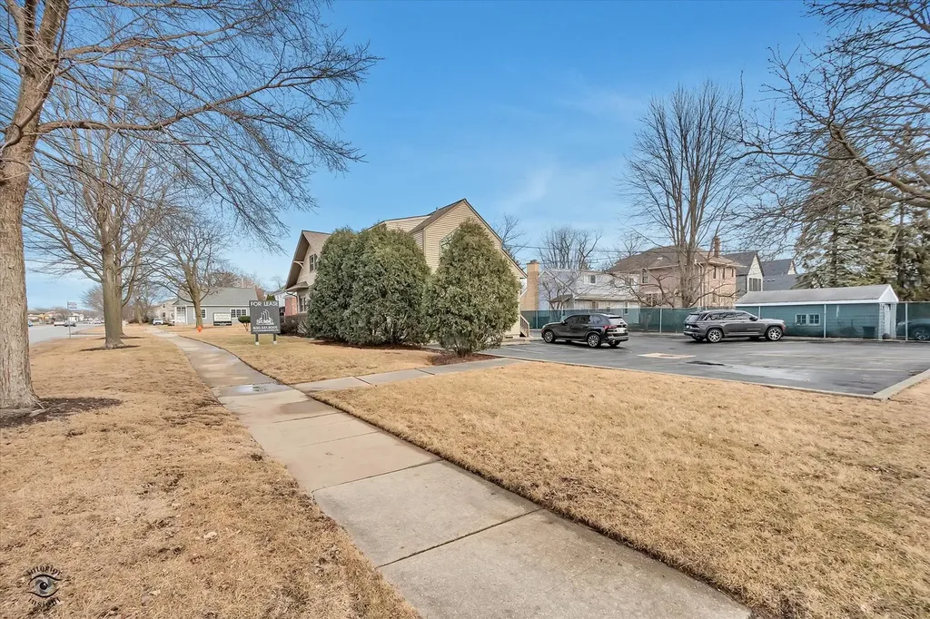 849 North Ellsworth Street Naperville IL 60563