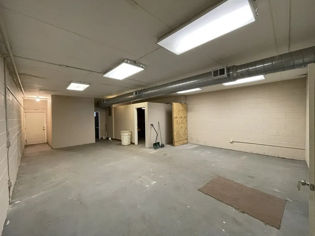 6341 West Belmont Avenue Chicago IL 60634