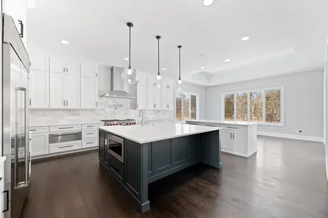 1959 Windridge Drive Lake Forest IL 60045