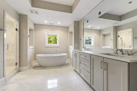1959 Windridge Drive Lake Forest IL 60045