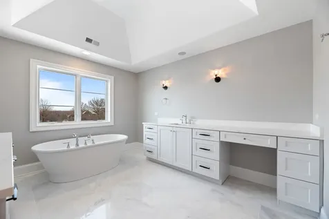 1959 Windridge Drive Lake Forest IL 60045