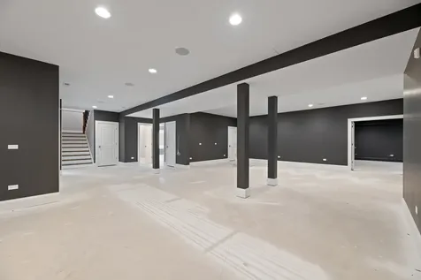 1959 Windridge Drive Lake Forest IL 60045
