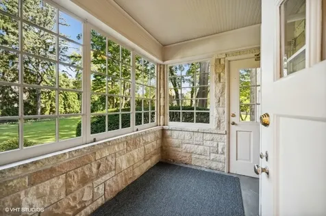 32 Woodley Road Winnetka IL 60093