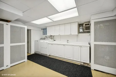 32 Woodley Road Winnetka IL 60093