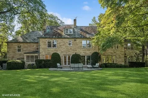 32 Woodley Road Winnetka IL 60093