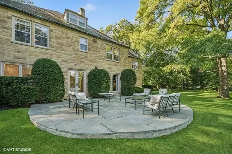32 Woodley Road Winnetka IL 60093