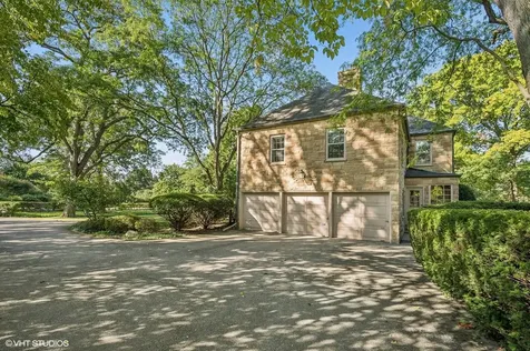 32 Woodley Road Winnetka IL 60093