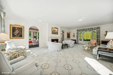 32 Woodley Road Winnetka IL 60093