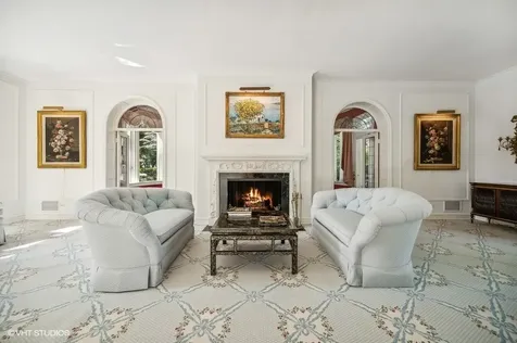 32 Woodley Road Winnetka IL 60093