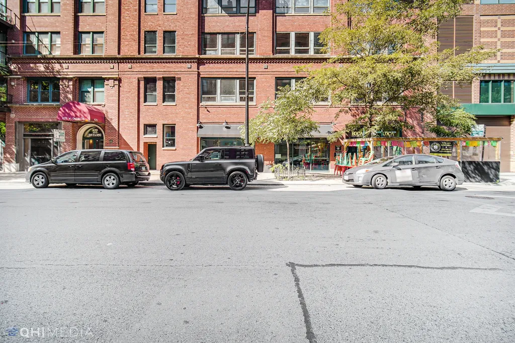 416 West Ontario Street Chicago IL 60610