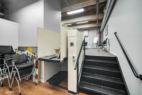 416 West Ontario Street Chicago IL 60610