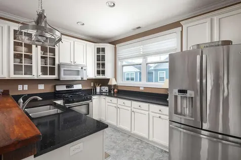 11 River Row Ottawa IL 61350