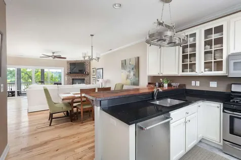 11 River Row Ottawa IL 61350