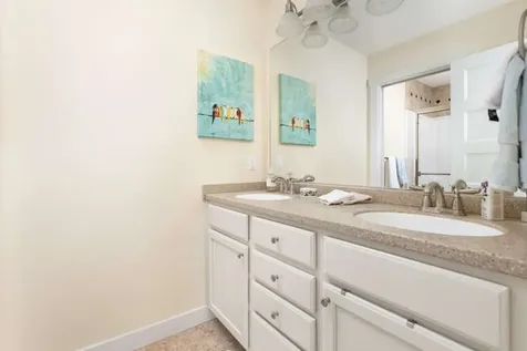 11 River Row Ottawa IL 61350