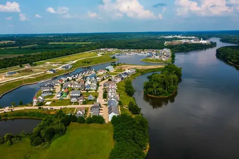 11 River Row Ottawa IL 61350