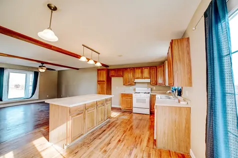 503 West Park Avenue Watseka IL 60970