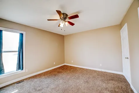 503 West Park Avenue Watseka IL 60970