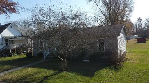 503 West Park Avenue Watseka IL 60970