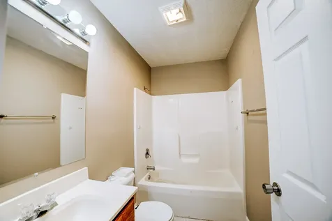 503 West Park Avenue Watseka IL 60970