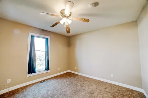 503 West Park Avenue Watseka IL 60970
