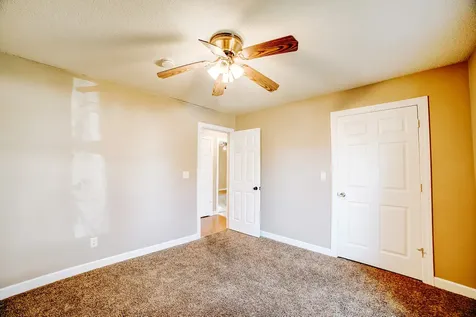 503 West Park Avenue Watseka IL 60970