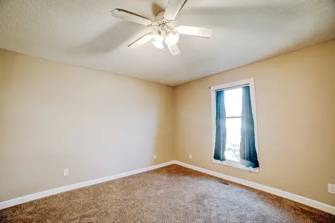 503 West Park Avenue Watseka IL 60970