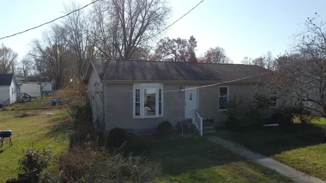 503 West Park Avenue Watseka IL 60970