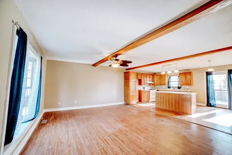 503 West Park Avenue Watseka IL 60970