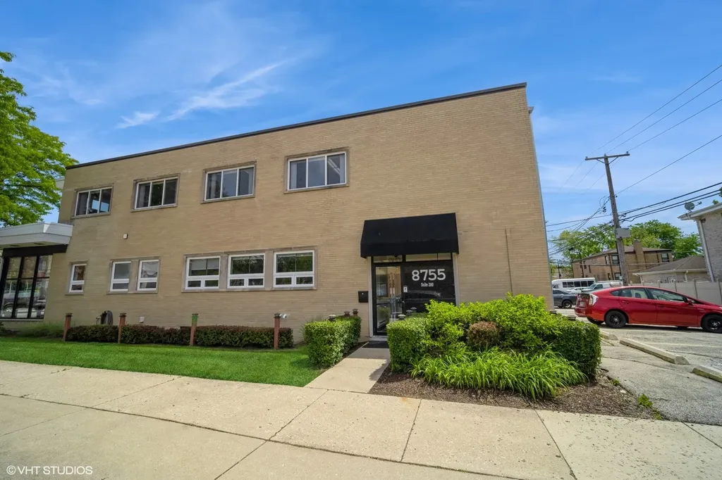 3421 Dempster Street Skokie IL 60076