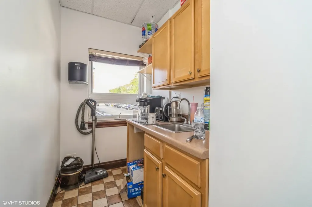 3421 Dempster Street Skokie IL 60076