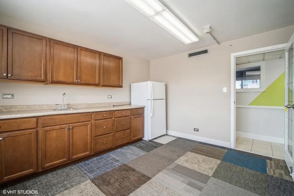 3421 Dempster Street Skokie IL 60076