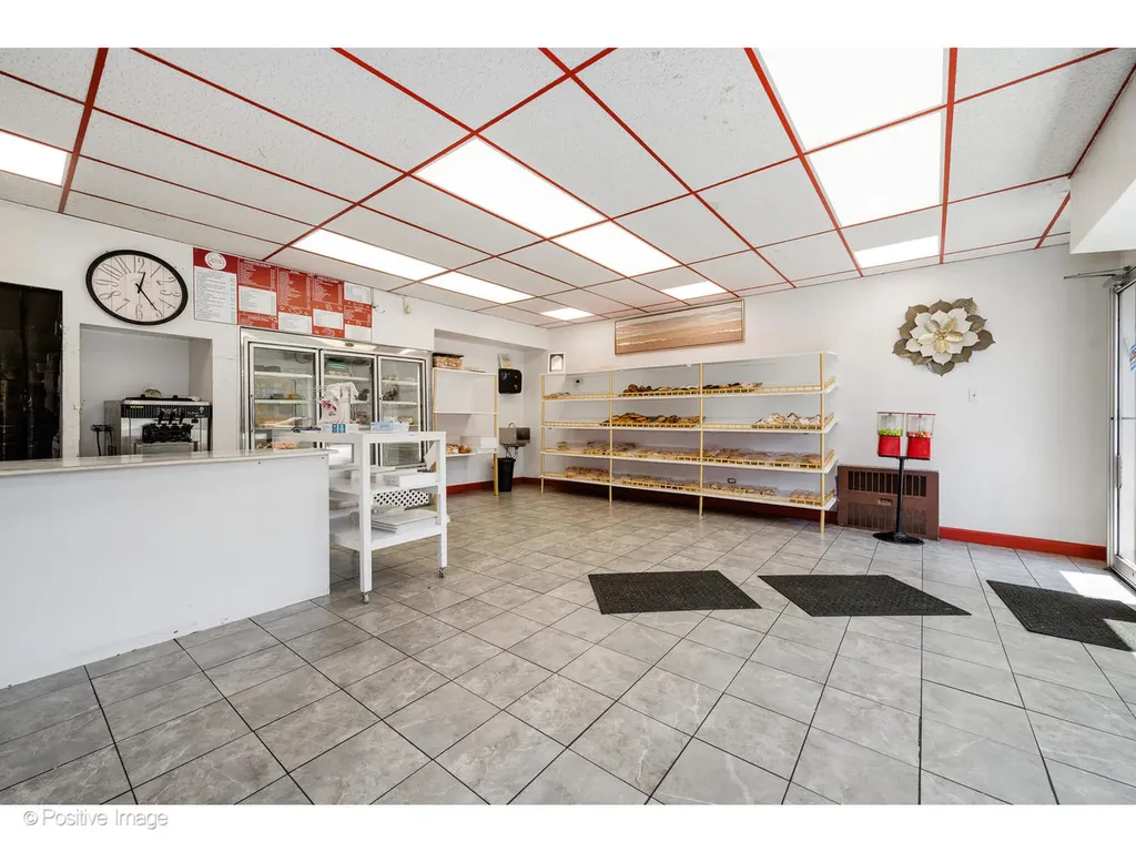 2944 West Devon Avenue Chicago IL 60659
