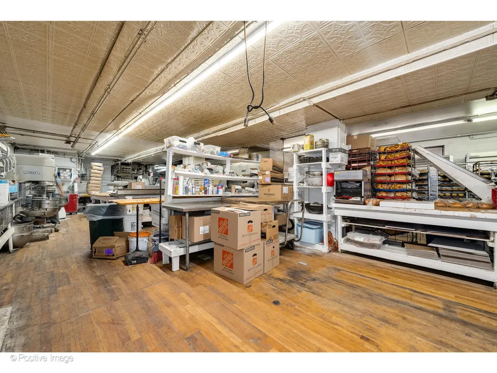 2944 West Devon Avenue Chicago IL 60659