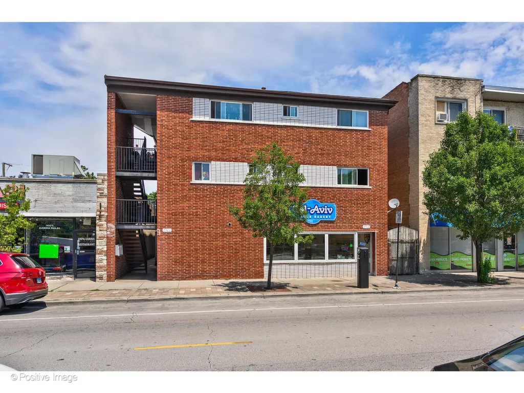 2944 West Devon Avenue Chicago IL 60659