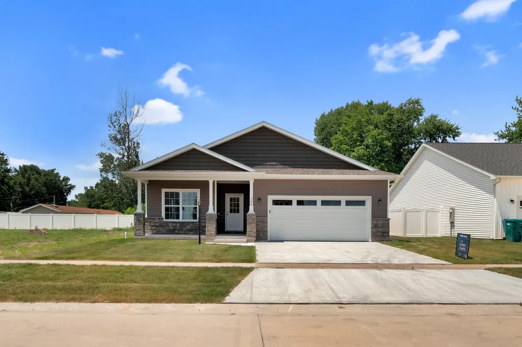 704 Justice Street Tuscola IL 61953