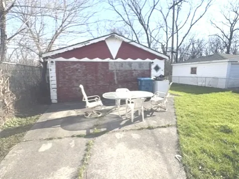 715 East 155th Court Phoenix IL 60426