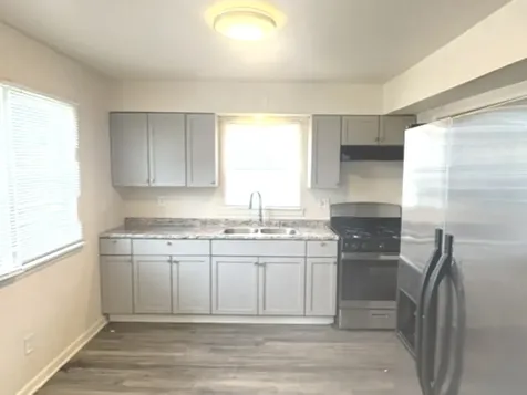 715 East 155th Court Phoenix IL 60426