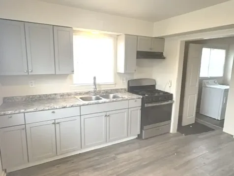 715 East 155th Court Phoenix IL 60426