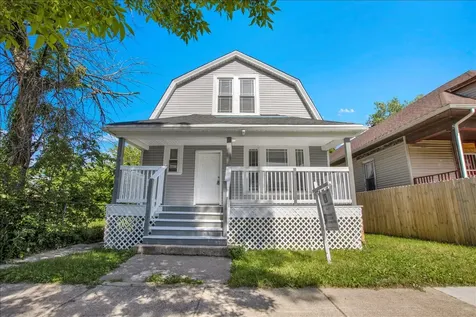 7829 South Escanaba Avenue Chicago IL 60649
