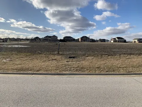 513 Diamond Drive Manteno IL 60950