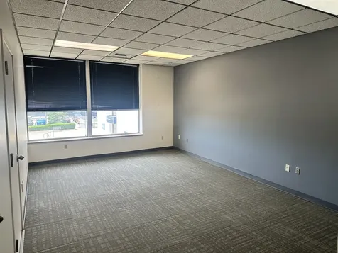 6 Dearborn Square Kankakee IL 60901