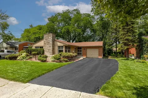 415 East Atwater Avenue Elmhurst IL 60126