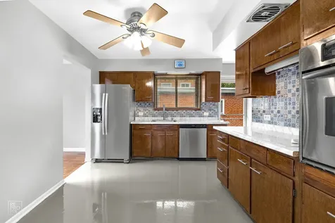 415 East Atwater Avenue Elmhurst IL 60126