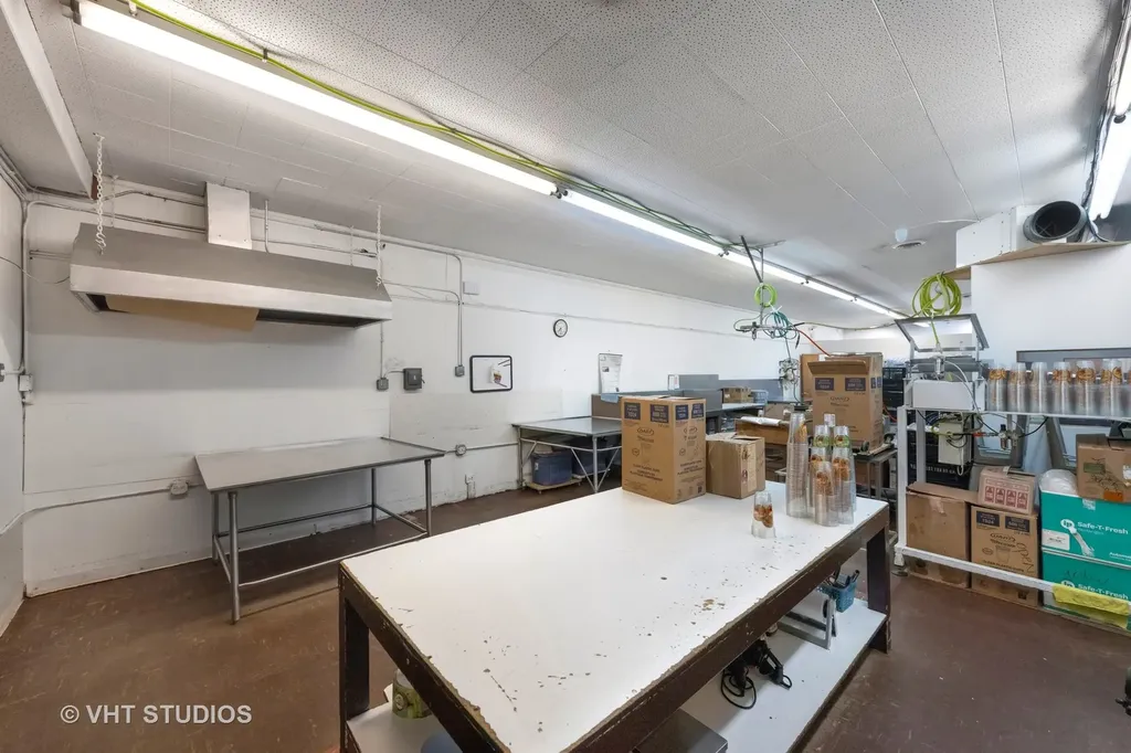 4933-4935 West Fullerton Avenue Chicago IL 60639