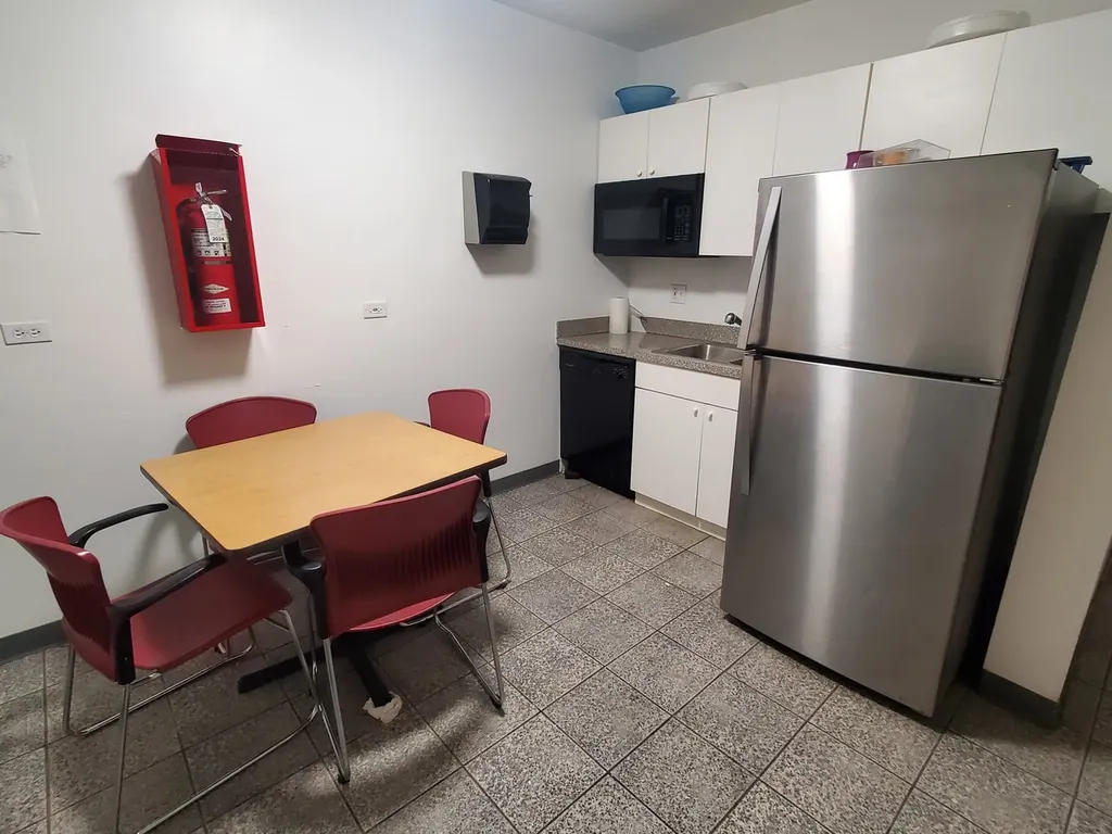 710 East 47th Street Chicago IL 60653