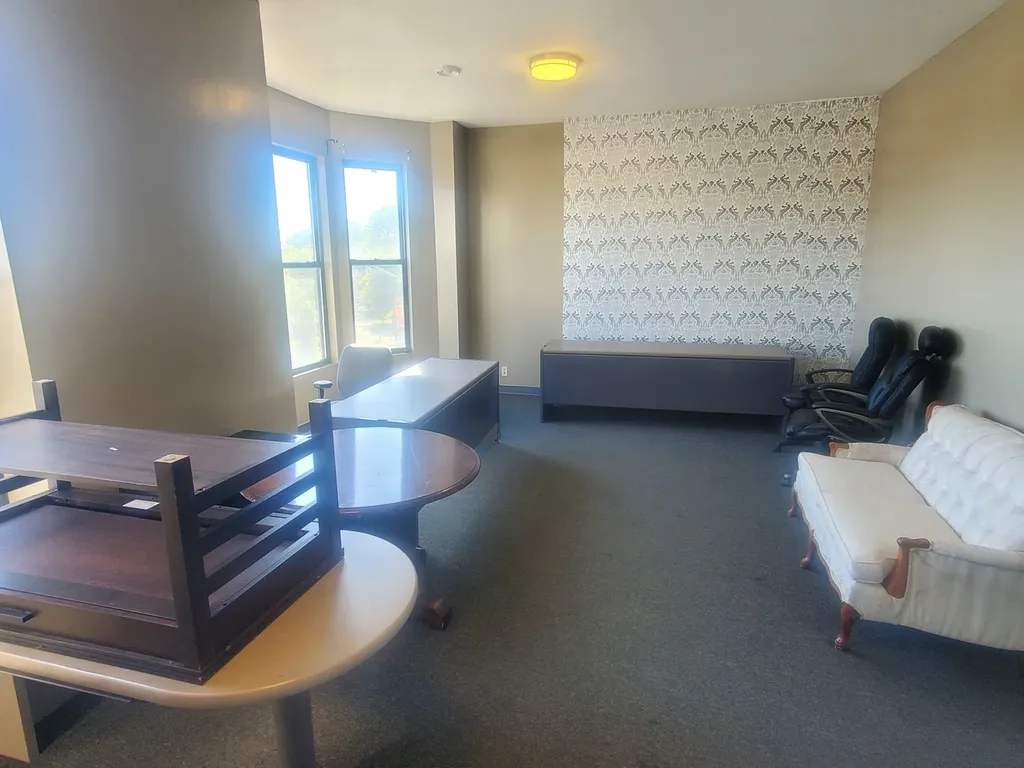 710 East 47th Street Chicago IL 60653